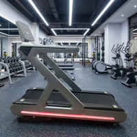 Caminadora Comercial con Luz LED Roja Frontal, Amortiguación de Impactos, Equipo de Fitness Silencioso para Gimnasio o Estudio