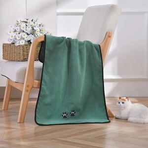 <span class=keywords><strong>Serviette</strong></span> douce pour chien Séchage en microfibre Broderie de luxe <span class=keywords><strong>Serviette</strong></span> de bain pour animaux de compagnie Serviettes pour chien - Product Image 4