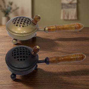 Nouveau brûleur à bakhoor créatif en fer de qualité supérieure, brûleur d'encens Oud avec couvercle et poignée en bois, écologique printemps-été - Product Image 2