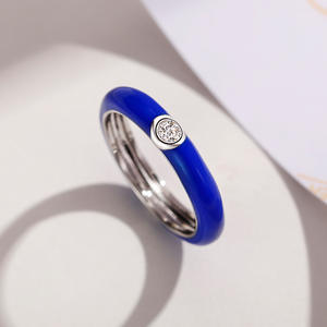 Anelli alla Moda F1672 Unisex con Zirconia Cubica Incastonata, Gioielli Regalo con Pietra Rotonda - Product Image 2