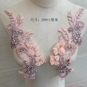 Robes Appliquées Orange en Tissu Dentelle Perlée, Tissu Perlé Vert Émeraude, Corsage <span class=keywords><strong>Appliqué</strong></span> Diamant Argenté, Strass Argentés - Product Image 2