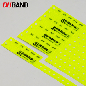 Bracelet en vinyle triple épaisseur de qualité supérieure avec rouleau de rechange |   Bracelets d'événement imperméables personnalisés pour les salles de concert, les parcs, les stations balnéaires et les festivals - Product Image 6