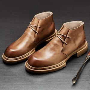 Botas casuales clásicas para hombre para primavera y verano Botas de trabajo de cuero vacuno de alta calidad Botas chukka modernas para hombre - Product Image 4
