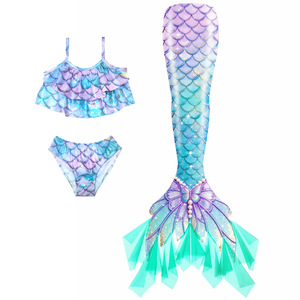 Set Costume da Bagno Tre Pezzi per Bambine con Scaglie da Sirena e Coda, in Poliestere ad Alta Elasticità - Product Image 3