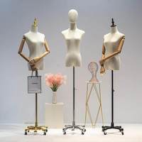 Mannequin femme demi-corps évidé sur roulettes universelles pour vitrine de magasin de vêtements, présentoir de robes de mariée