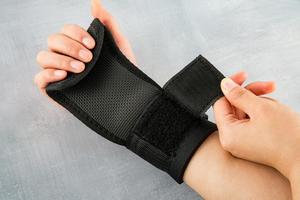 สายรัดข้อมือสำหรับยกน้ำหนักเล่นยิมยกน้ำหนัก,สายรัดข้อมือยืดได้ตามต้องการ - Product Image 6