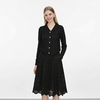 Ensemble 2 pièces en tricot ajouré pour femme, cardigan à col en V avec boutons perlés, jupe midi en dentelle, élégant costume en tricot pour femme