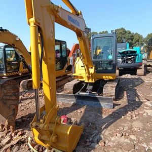 Excavadoras Usadas Originales y Auténticas de Japón, Excavadora Usada de 5 Toneladas, Komatsu PC 56 Usada de Alta Calidad y Bajo Precio - Product Image 4