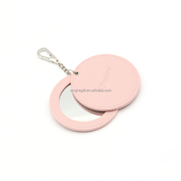 Miroir de Maquillage Portable en Cuir de Qualité avec Breloque Décorative, Mini Miroir de Poche Cosmétique pour la Beauté