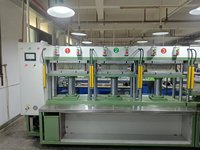 Machine de moulage de semelle intérieure