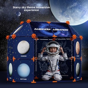 Jouet de construction en papier pour enfants, kit de construction de forteresse sur le thème de l'espace avec panneaux muraux - Product Image 5