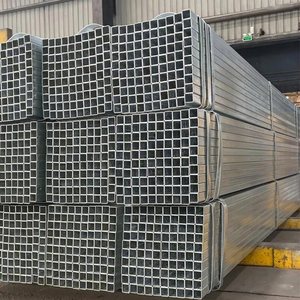 Poteau de clôture métallique carré 4x4 de diamètre 110 mm, tube en acier rectangulaire galvanisé - Product Image 6