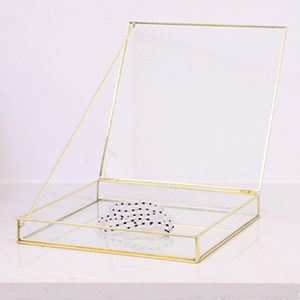 Scatola di Imballaggio di lusso Telaio In <span class=keywords><strong>Metallo</strong></span> Geometrica Piccolo <span class=keywords><strong>Vetro</strong></span> Trasparente Contenitore di Monili Contenitore di Monili Di <span class=keywords><strong>Vetro</strong></span> - Product Image 1