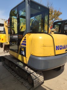 Excavadora Usada KOMATSU PC56 de Tamaño Mini, 5 Toneladas, Pocas Horas, Excavadora de Orugas Japonesa de Segunda Mano en Venta - Product Image 4