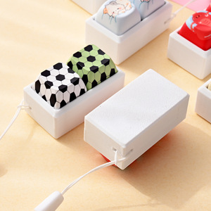 Lindos teclados mecánicos con teclas antiestrés, sensoriales, antiansiedad, relajantes, para presionar con la punta de los dedos, llaveros colgantes - Product Image 4