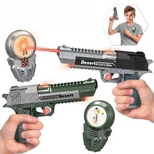 Nouveau pistolet de combat laser transfrontalier <span class=keywords><strong>B</strong></span> /O Ensemble de pistolets jouets à induction infrarouge (2 pistolets 2 capteurs) - Product Image 1