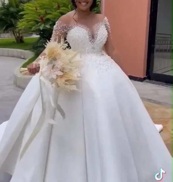 Gaun pernikahan putri duyung wanita Afrika 2023, gaun pesta pengantin ukuran besar lengan panjang berkilau dengan ekor yang dapat dilepas