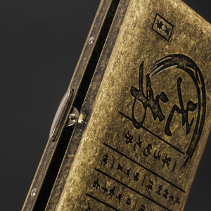 Lussuosa Scatola Portasigarette Retrò in Metallo, Portatabacco in Bronzo con Incisioni in Rame, Regalo per Fumatori Uomo e Donna con Confezione - Product Image 4