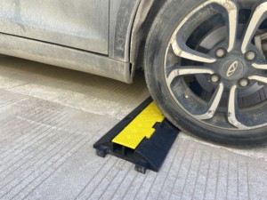 केबल सुरक्षा, निर्माण स्थल, कॉन्सर्ट, चरण तार सुरक्षा उपकरण केबल 3 चैनल पीवीसी रैंप - Product Image 6