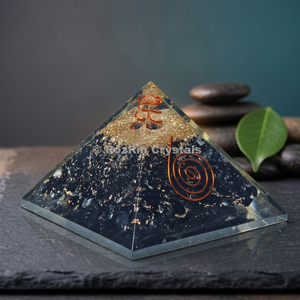Pirámide Espiral Tallada en Ágata Negra con Diseño Flor de la Vida para Decoración del Hogar con Enfoque Budista y Feng Shui - Product Image 3