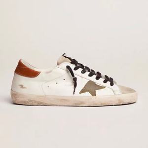 Zapatos deportivos de diseño sencillo con forma de estrella de cinco puntas, zapatos de marca antibacterianos, zapatos deportivos básicos populares. - Product Image 5