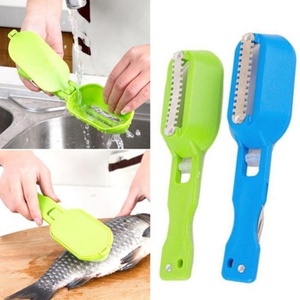 Écailleur de poisson avec couteau pliant intégré, outil de nettoyage et de cuisine pour la maison et la pêche - Product Image 3