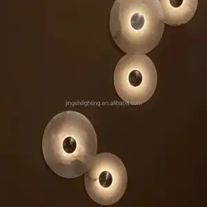 Vendita calda moderne lampade da parete in metallo alabastro e ottone adatte per l'illuminazione a sospensione del soffitto negli hotel di famiglia