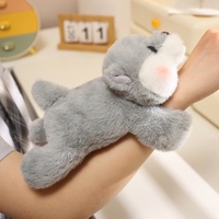 Jouet en peluche mignon magnétique, poupée en peluche allongée, design personnalisé (paresseux, phoque, chat, singe), ornement pour intérieur de voiture, cadeau, vente en gros