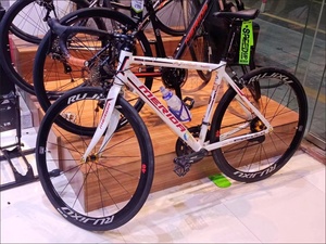 Juego de Ruedas para <span class=keywords><strong>Bicicleta</strong></span> de Carretera 700C 120 Anillos, Venta Caliente 2024, Llanta de Aleación de Aluminio de 40 mm con Sistema de Frenos V, <span class=keywords><strong>Tipo</strong></span> Clincher - Product Image 2