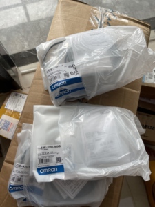 เซ็นเซอร์วัดระยะใกล้ Omron รุ่น E2E-X2D1-U - Product Image 1