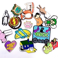 Pins de Solapa de Metal Esmaltado, Personalizados al por Mayor, con Diseño de Animales y Forma Personalizada, para Accesorios de Ropa