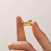 Cincin Baja Anti Karat Bentuk X Minimalis Trendi, Gaya Eropa dan Amerika, Gaya Instagram, Serbaguna dan Berkepribadian, 18K