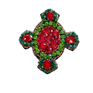 Cruz litúrgica de diamante em esmeralda rubi 9cm 8cm