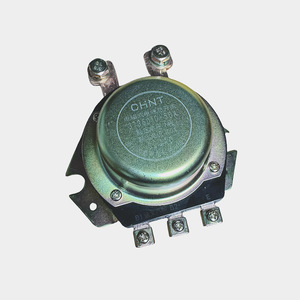 Interruptor Principal Electromagnético Chnt J6 3736010-50A 50Hz Prevención de Sobrecarga de Batería para Interruptores de Circuito - Product Image 1