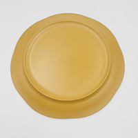 Accessoires de cuisine rustiques en paille tressée, vaisselle en mélamine avec bord ondulé, assiettes et bols pour restaurant