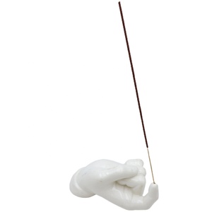 Custom high end moderno fare vecchia porcellana bianca zen porta incenso in ceramica arricciatura indice gesto mano bruciatore di bastoncini di incenso - Product Image 1