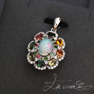 Pendentif vintage en argent 925 incrusté de cristaux de strass en forme de goutte d'eau, série Counterattack - Product Image 2