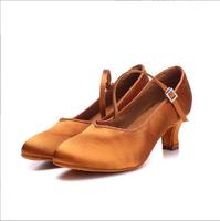 Nouvelles Chaussures Modernes 2025 pour Femmes à Talons Mi-Hauts, Semelles Souples, Semelles Fourrées, Chaussures de Danse Waltz et Latine