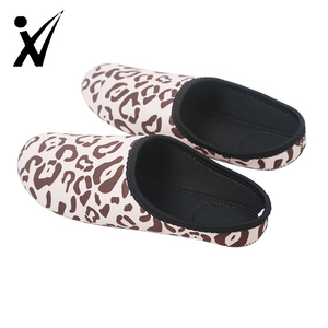 10% descuento Popular hombres mujeres calcetines de neopreno Unisex <span class=keywords><strong>Playa</strong></span> nadar Surf descalzo secado rápido Aqua Slip-on deportes acuáticos zapatos - Product Image 6