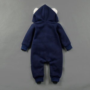 เสื้อผ้าเด็กอ่อนขายส่ง ชุดบอดี้สูทเด็กแขนยาวผ้าแฟลนเนลสำหรับฤดูหนาว ชุดรอมเปอร์มีฮู้ดลายสัตว์ - Product Image 4