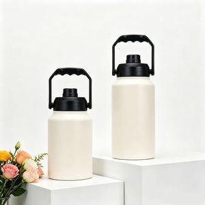 Bouteille d'eau isotherme en acier inoxydable de 128 oz (un gallon) à double paroi avec couvercle à bec verseur - Product Image 1