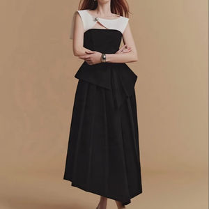 OUDINA elegante blanco y negro contraste Irregular hueco vestidos de baile elegante vestido con volantes para mujer - Product Image 1