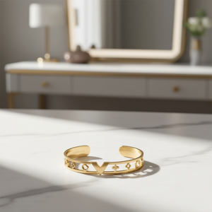 Brazalete de Acero Inoxidable Chapado en Oro Angelina con Letra V, Joyería de Moda Unisex, Regalo - Product Image 2