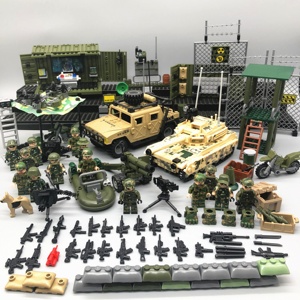 Bloques de Construcción de Plástico de Juguete: Tanque del Centro de Comando Relámpago de Fuerzas Especiales, Helicóptero Policial Antiexplosión, Jeep Hummer - Product Image 1