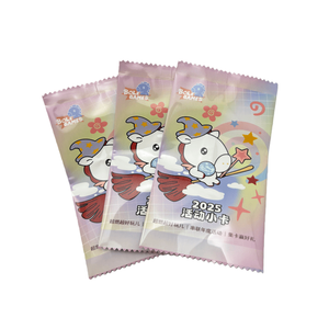 Professionelle OEM Maßgefertigte Sammelkarten <span class=keywords><strong>PET</strong></span>/<span class=keywords><strong>PE</strong></span> Kunststoff-Schrumpfbeutel Heißsiegelung Tiefdruck Einwegverpackung 12*7cm - Product Image 1