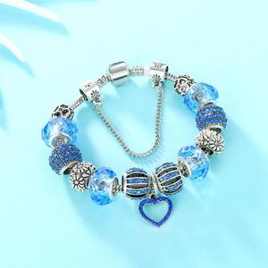 <span class=keywords><strong>Pulsera</strong></span> de Moda Europea Popular con Dijes DIY, Colgante Hueco en Forma de Corazón, Aleación de Zinc con Zirconia Dorada, Bañada en Oro, <span class=keywords><strong>Pulsera</strong></span> de Boda para - Product Image 4