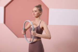 Anneau de Pilates YiMi en gros <span class=keywords><strong>pour</strong></span> usine, <span class=keywords><strong>cercle</strong></span> professionnel d'entraînement d'équilibre <span class=keywords><strong>pour</strong></span> le yoga et l'exercice des <span class=keywords><strong>cuisses</strong></span>, en EVA et TPR, 38 cm - Product Image 6