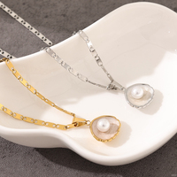 Kalung Mutiara Liontin Kerang Lapis Emas PVD Stainless Steel Trendy untuk Wanita, Perhiasan Tahan Air