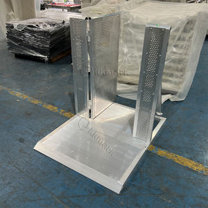 Barriera di Sicurezza Pieghevole KKMark Nera e Argento in Alluminio per Controllo Folla Tipo Mojo con Cancello Angolare per Grandi Concerti - Product Image 4