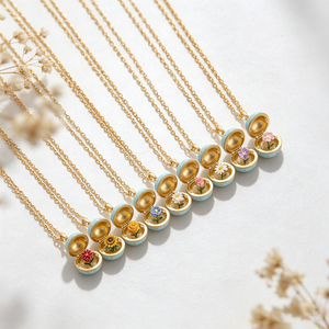 Collier Pendentif Fleur en Forme d'Œuf de Pâques Ouvertable, Boîte Secrète Personnalisée avec Fleur de Naissance des 12 Mois, Bijou Cadeau pour Femme - Product Image 6